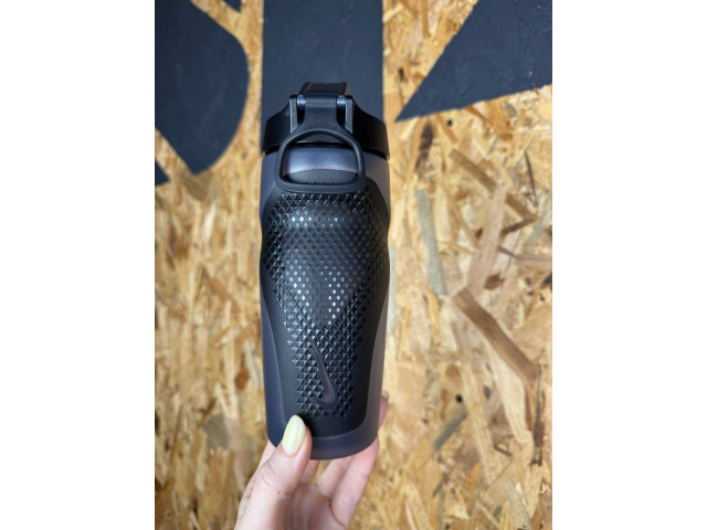 Nike Refuel Bottle Locking Lid 18 OZ 532мл - Пляшка для Води