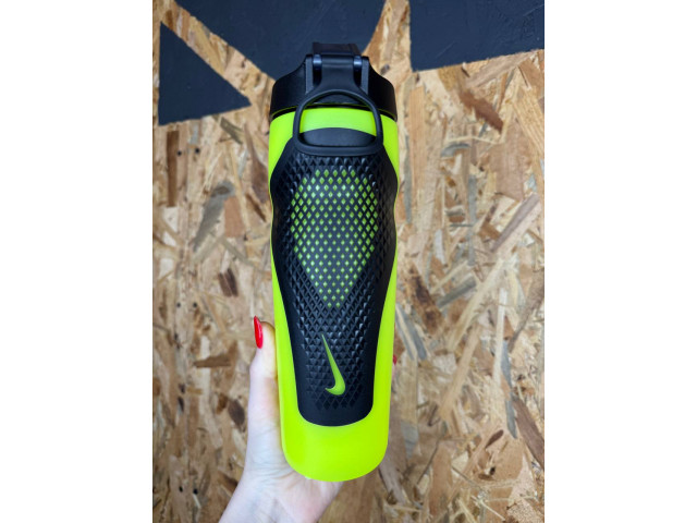 Nike Refuel Bottle Locking Lid 24 OZ 709мл - Пляшка для Води