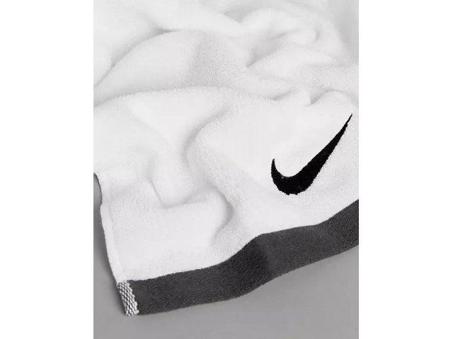 Nike Fundamental Towel Medium - Спортивное полотенце