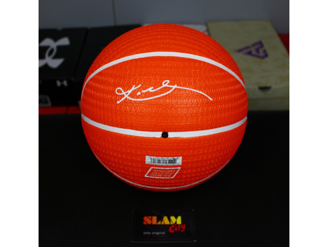 Nike Playground 8P K Bryant - Універсальний Баскетбольний М'яч