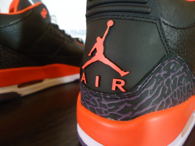 Air Jordan III(3) “Bright Crimson”