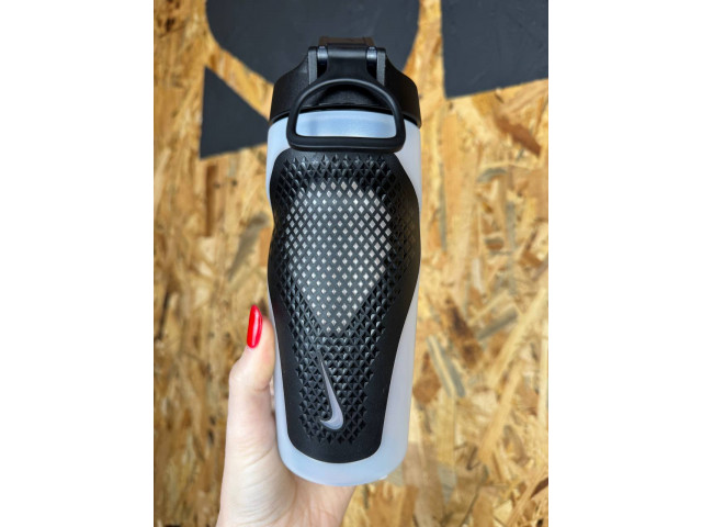 Nike Refuel Bottle Locking Lid 18 OZ 532мл - Пляшка для Води